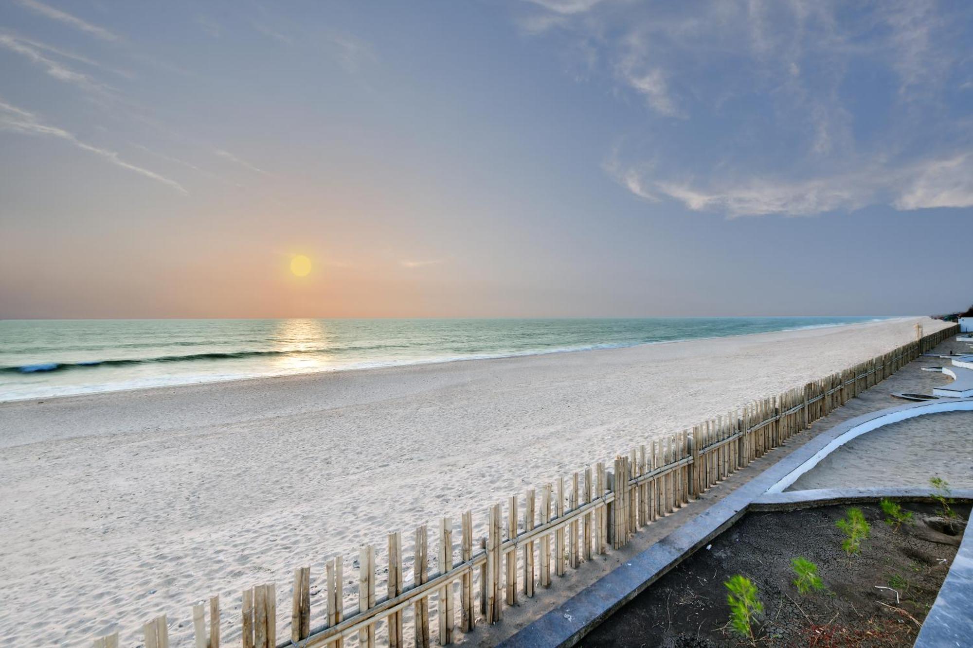 The Fern Leo Beach Resort , Madhavpur Porbandar Luaran gambar