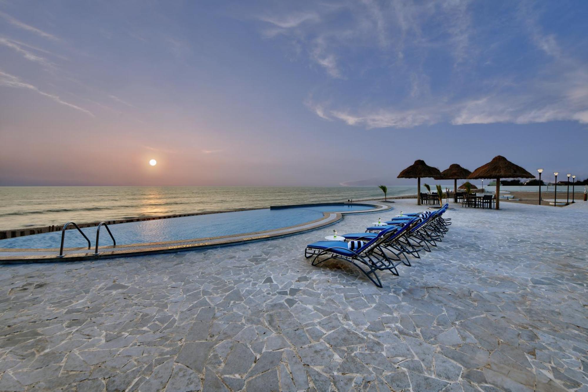 The Fern Leo Beach Resort , Madhavpur Porbandar Luaran gambar